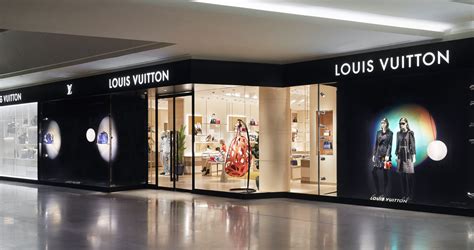 louis vuitton boutiques|Louis Vuitton storefront.